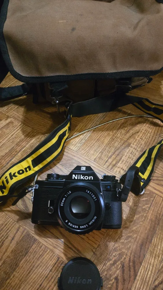 Nikon FG Camera with Lenses and Accessories image indicator(8)