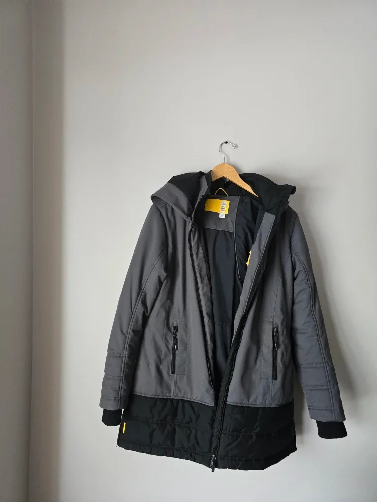 Lolë Women's Winter Coat - Size XL , like new conditions.
