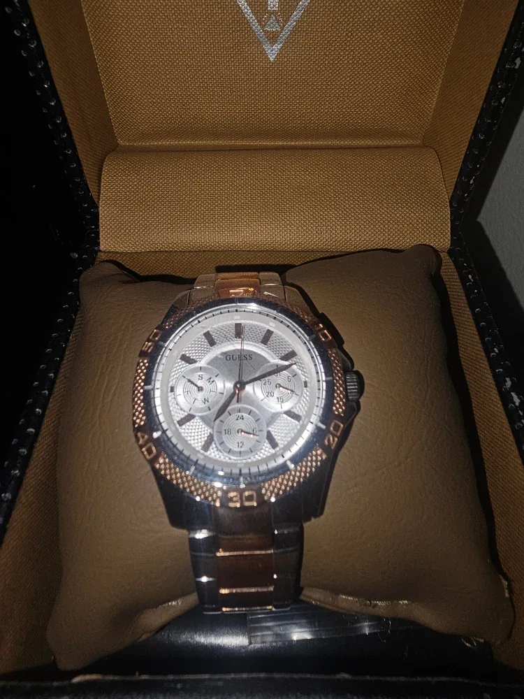 Guess Ladies Watch with Box image indicator(2)