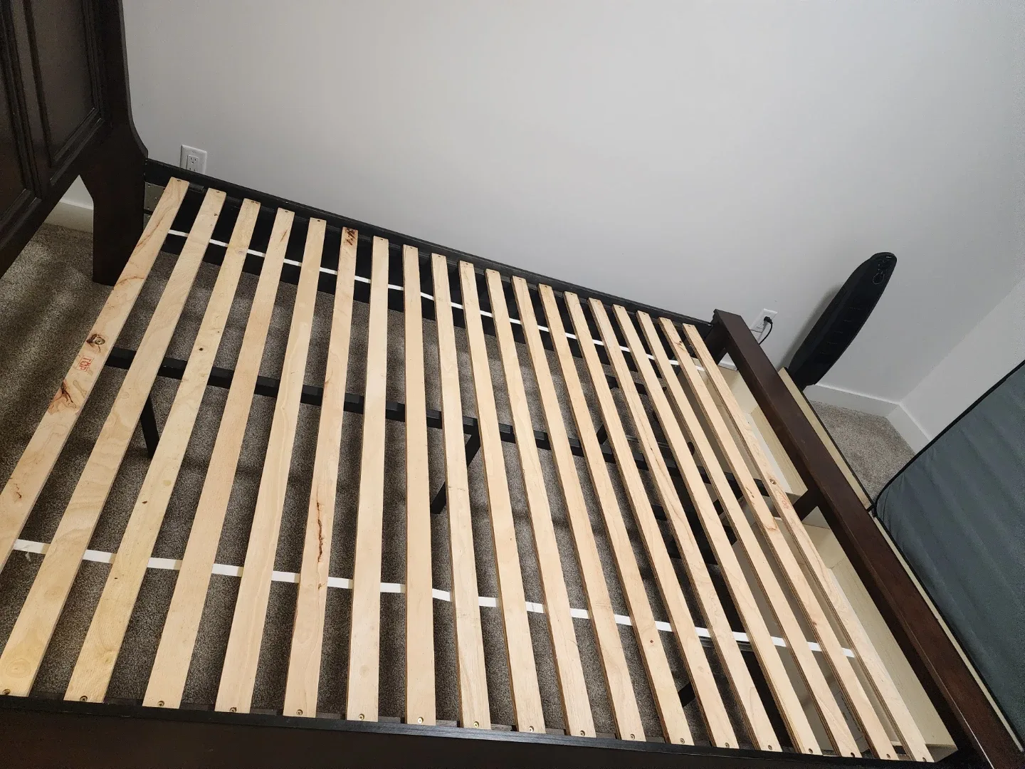 Dark Wood  Queen Size Bed Frame image indicator(4)