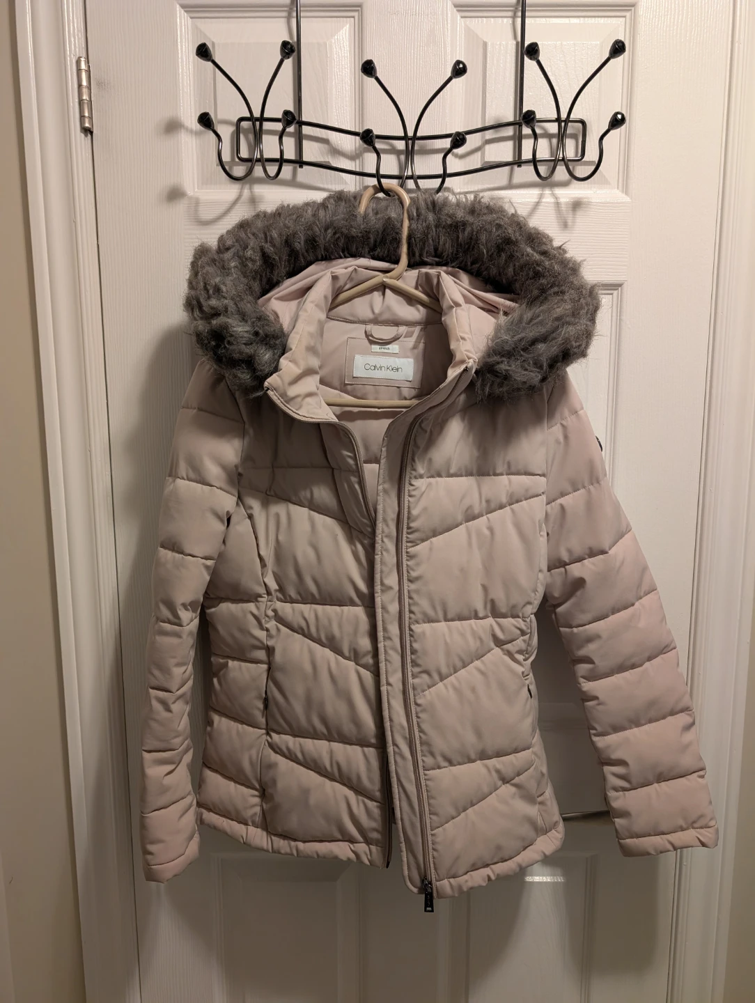 Youth Med Calvin Klein Puffer Jacket - EUC