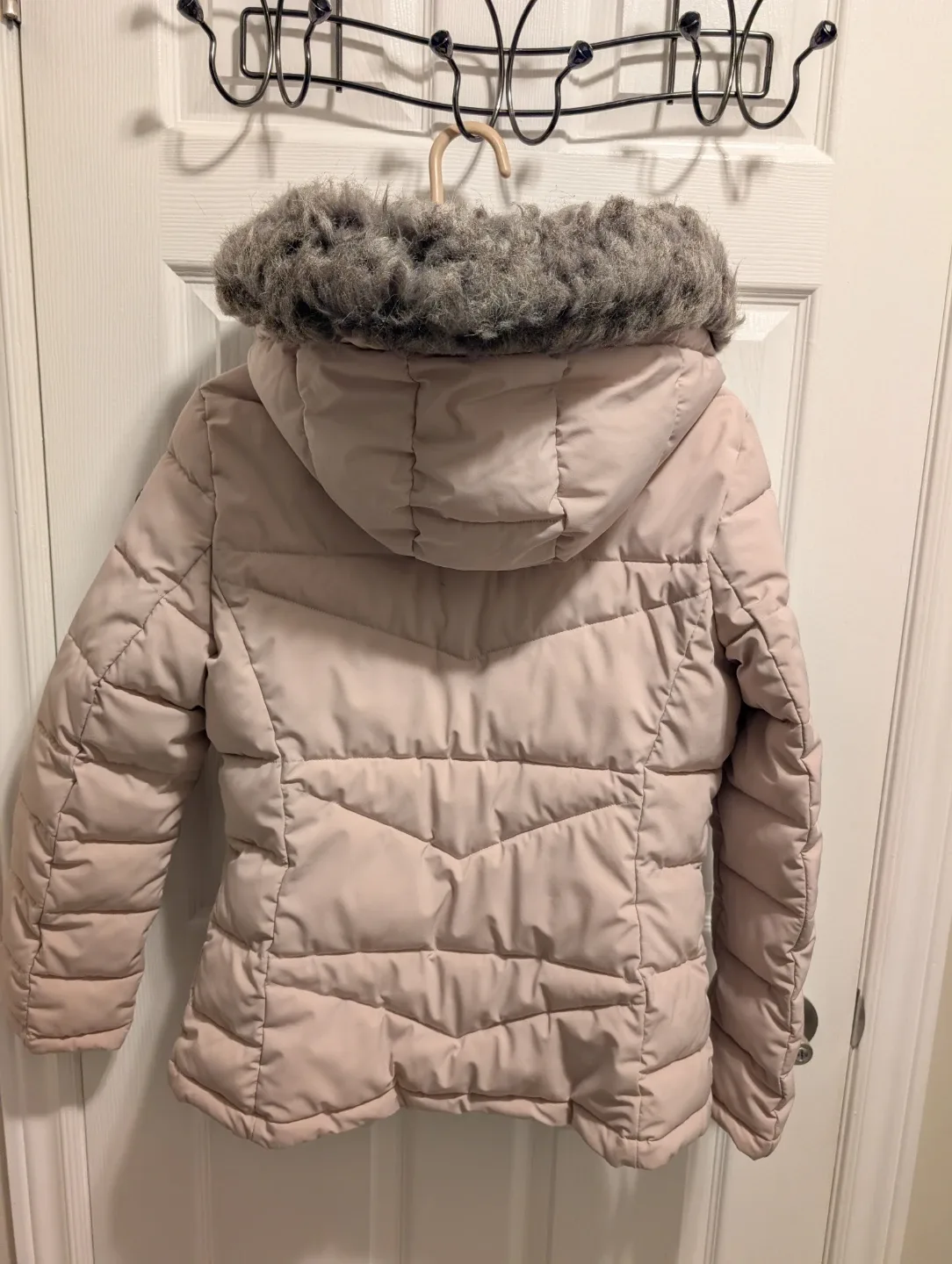 Youth Med Calvin Klein Puffer Jacket - EUC image indicator(2)