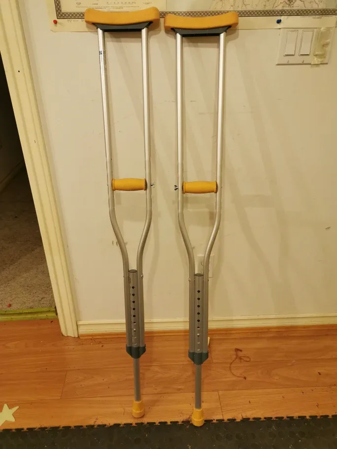 Adjustable Adult Crutches