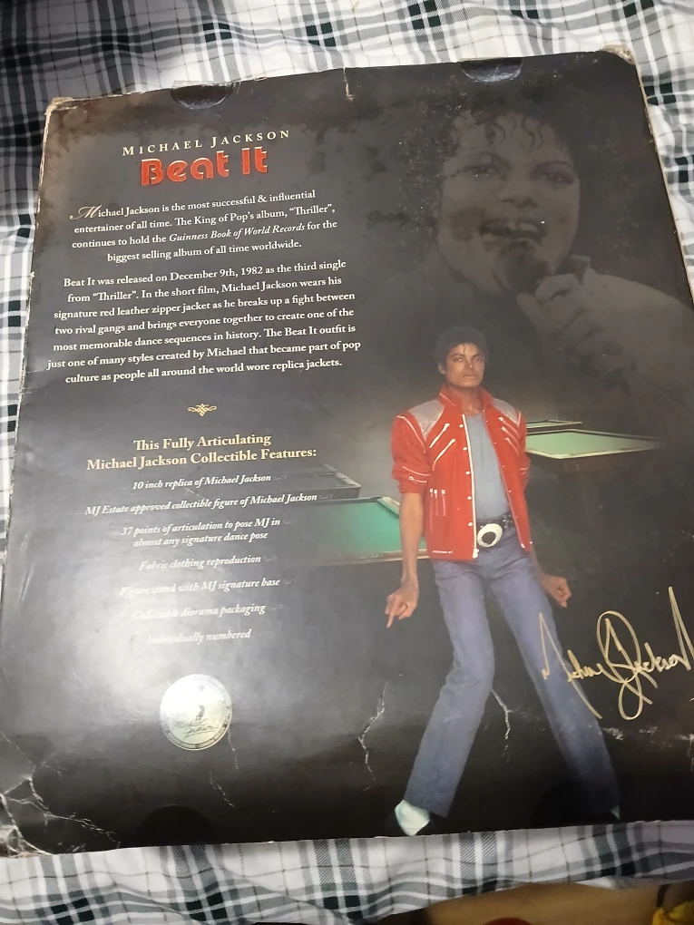 Michael Jackson Beat It Doll - Collectible - photo 2