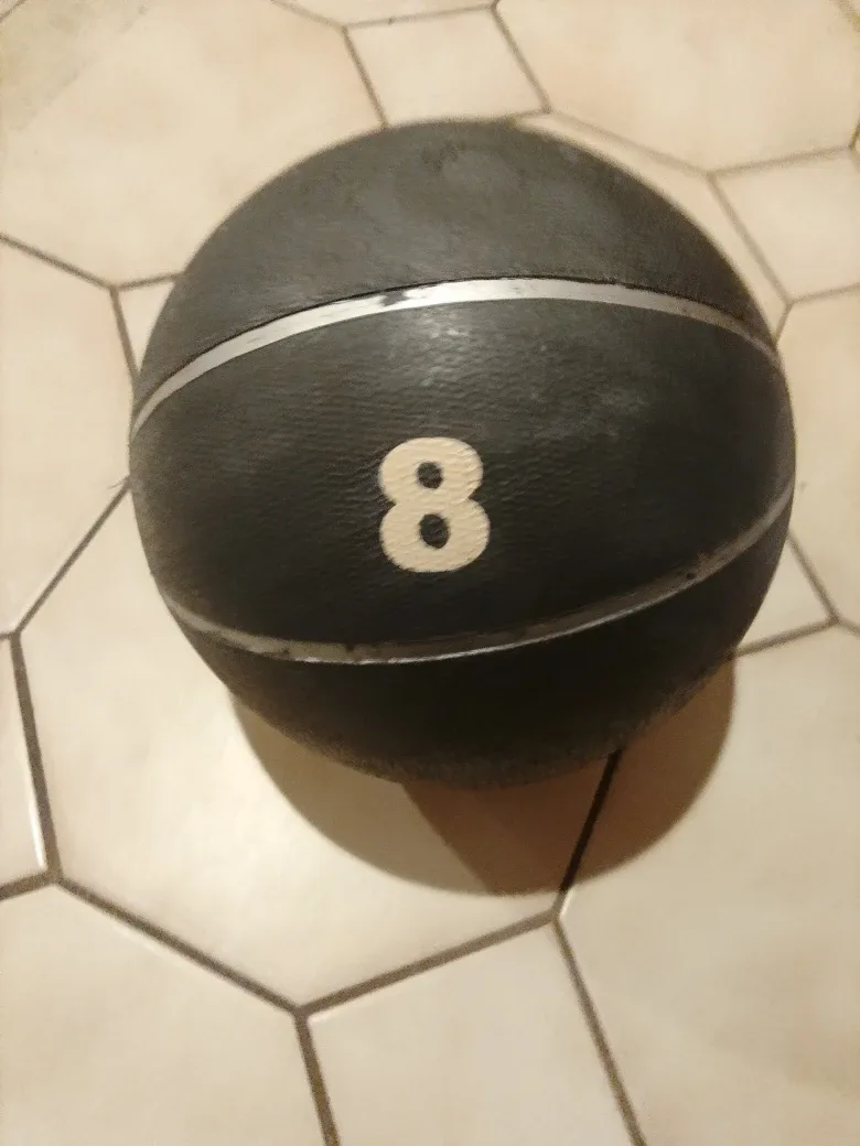 8 lb Medicine Ball