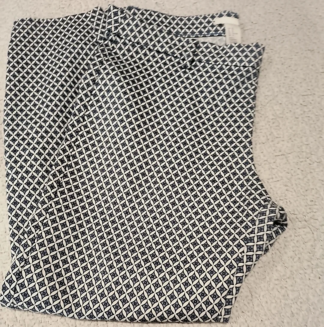 H&M Patterned Pants - Size 10 image indicator(2)
