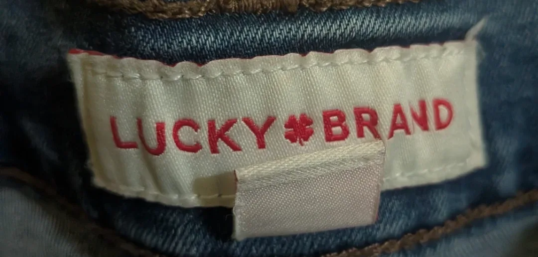 Lucky Brand flare jeans - Size 26 image indicator(3)