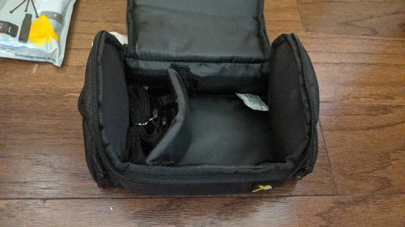 Xtech Camera Bag with Tripod and Accessories image indicator(5)