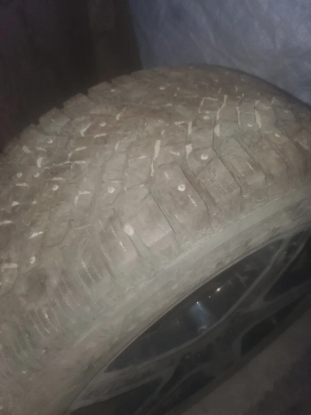 Mercedes AMG Wheel & Winter Tire image indicator(4)