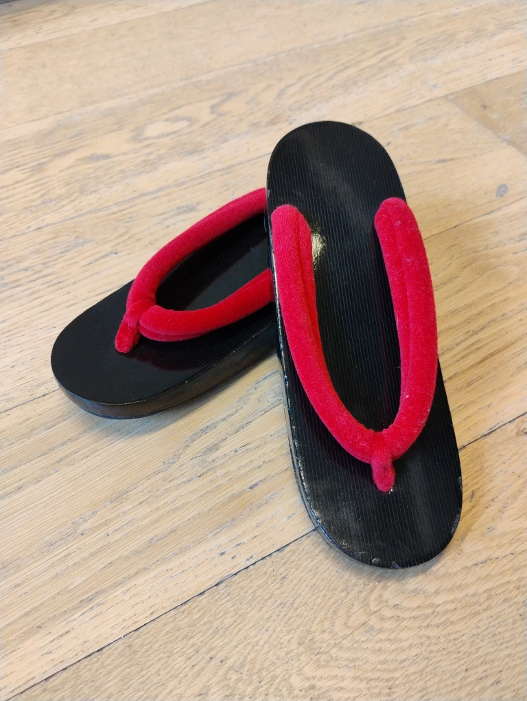 Japanese Geisha Sandals