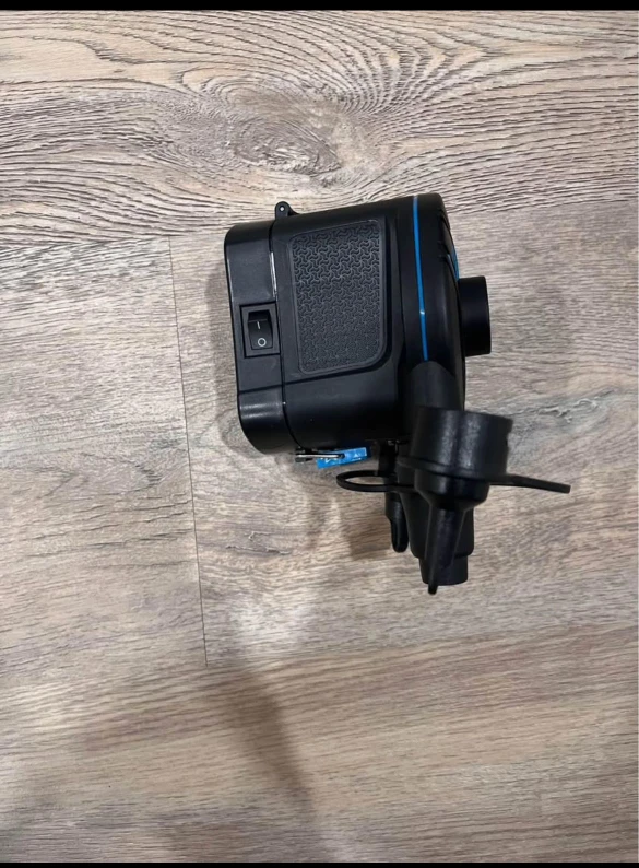 Portable Air Pump – Like New + Battery Included** - photo 3