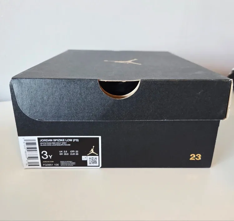 Boys Yout  Air Jordan Spizike Low (PS) - Size 3Y image indicator(3)