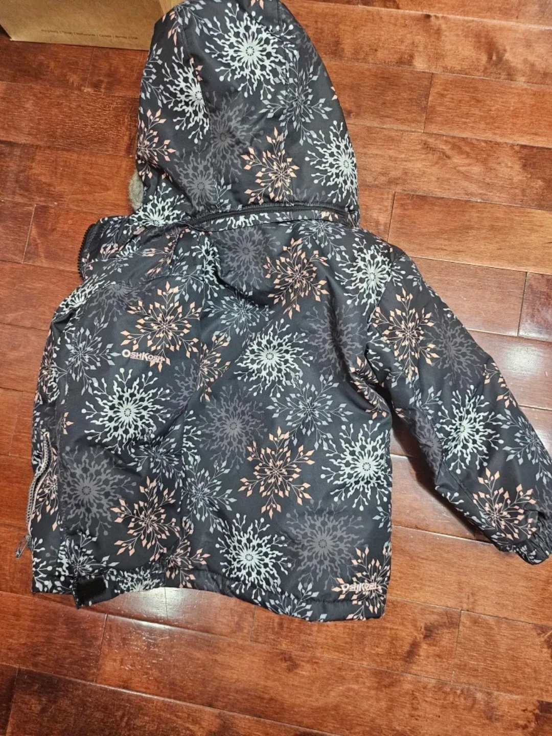 OshKosh B'gosh Winter Outfit - Size 18 Months image indicator(2)