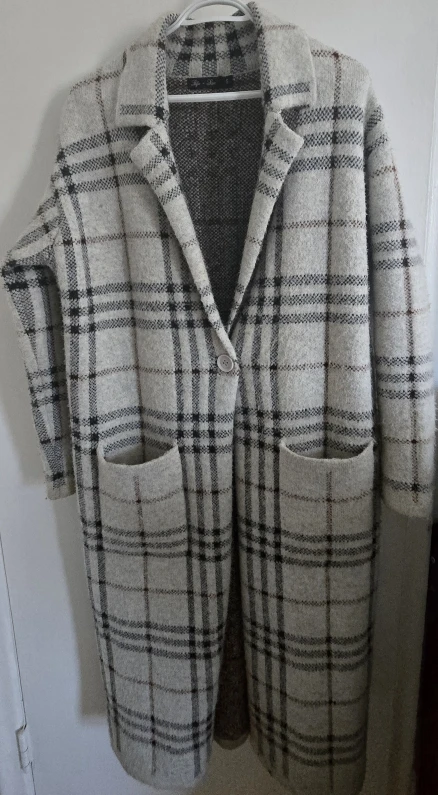 Long Plaid Coat - Size Small - photo 5