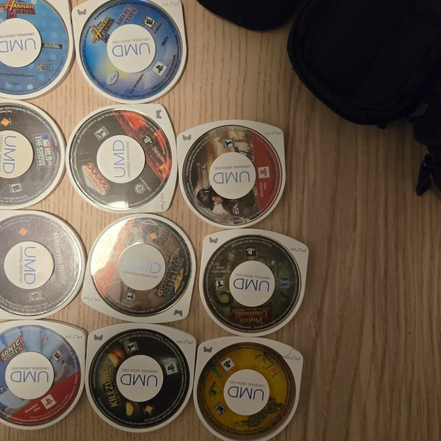 PSP 1001 lot. Original charger, battery, mem stick, case, games image indicator(6)