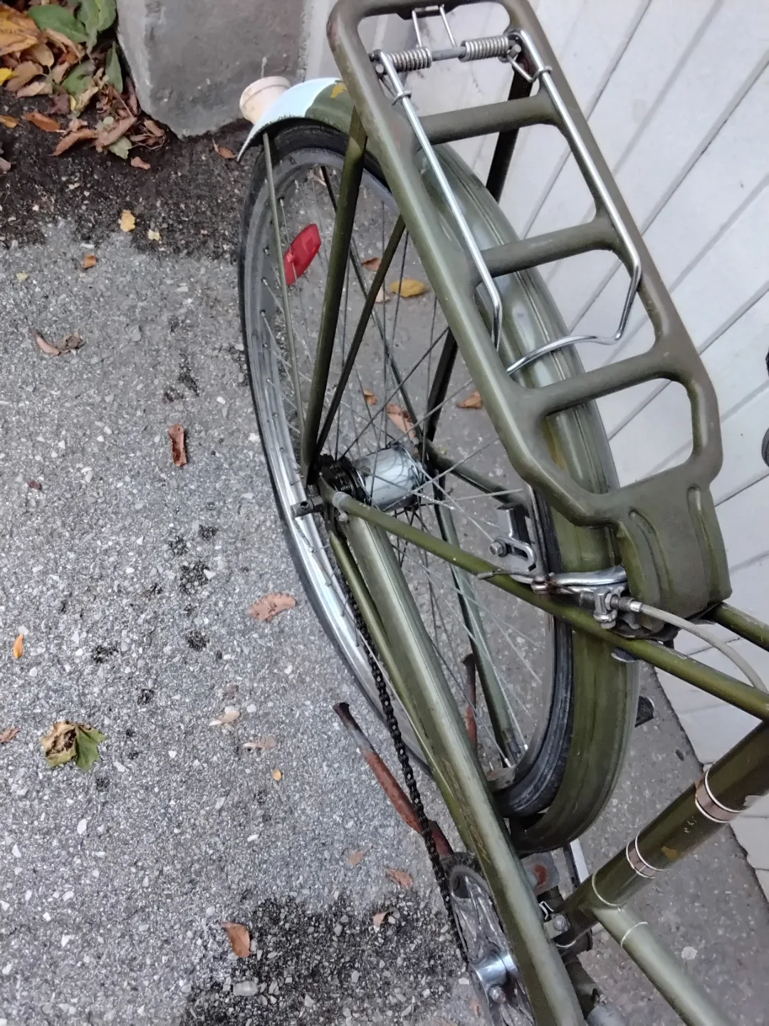 Raleigh Superbe Bicycle - Olive Green (1970s) 🚲 🚵‍♀️ 🚴‍♂️ image indicator(4)