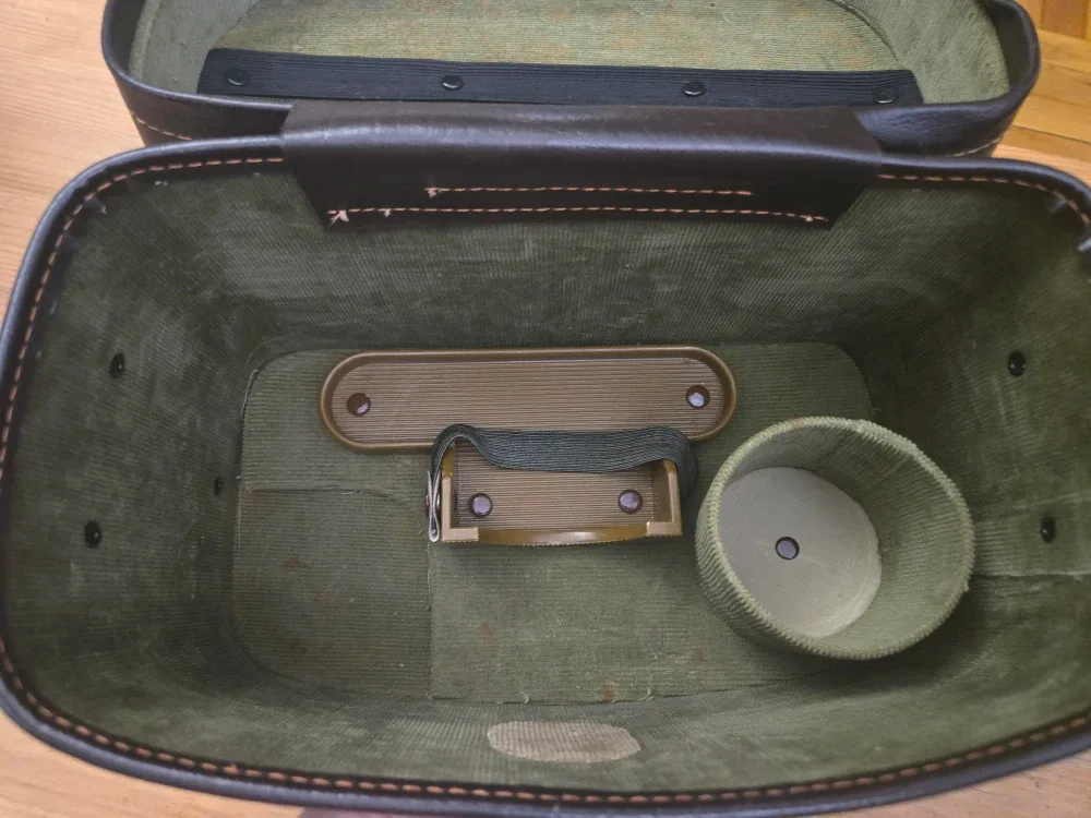 Vintage camera case image indicator(3)