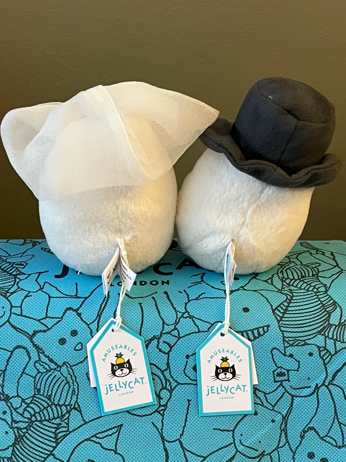 Jellycat Bride and Groom egg image indicator(2)