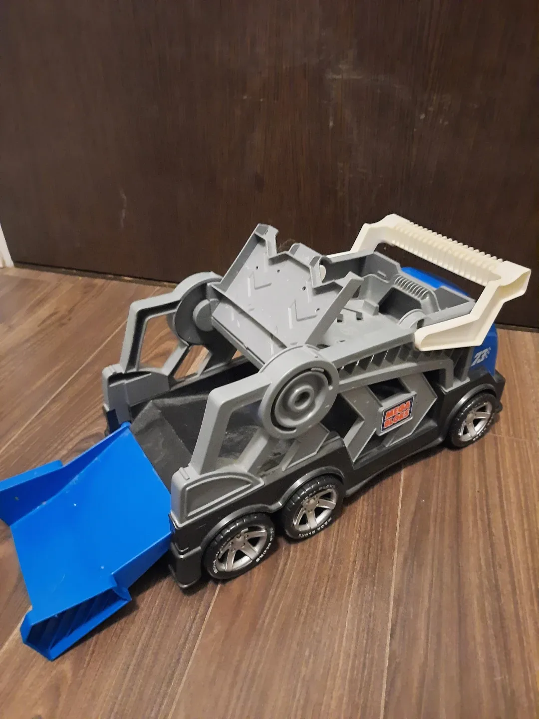 $10 Mega Bloks Carrier Truck image indicator(3)