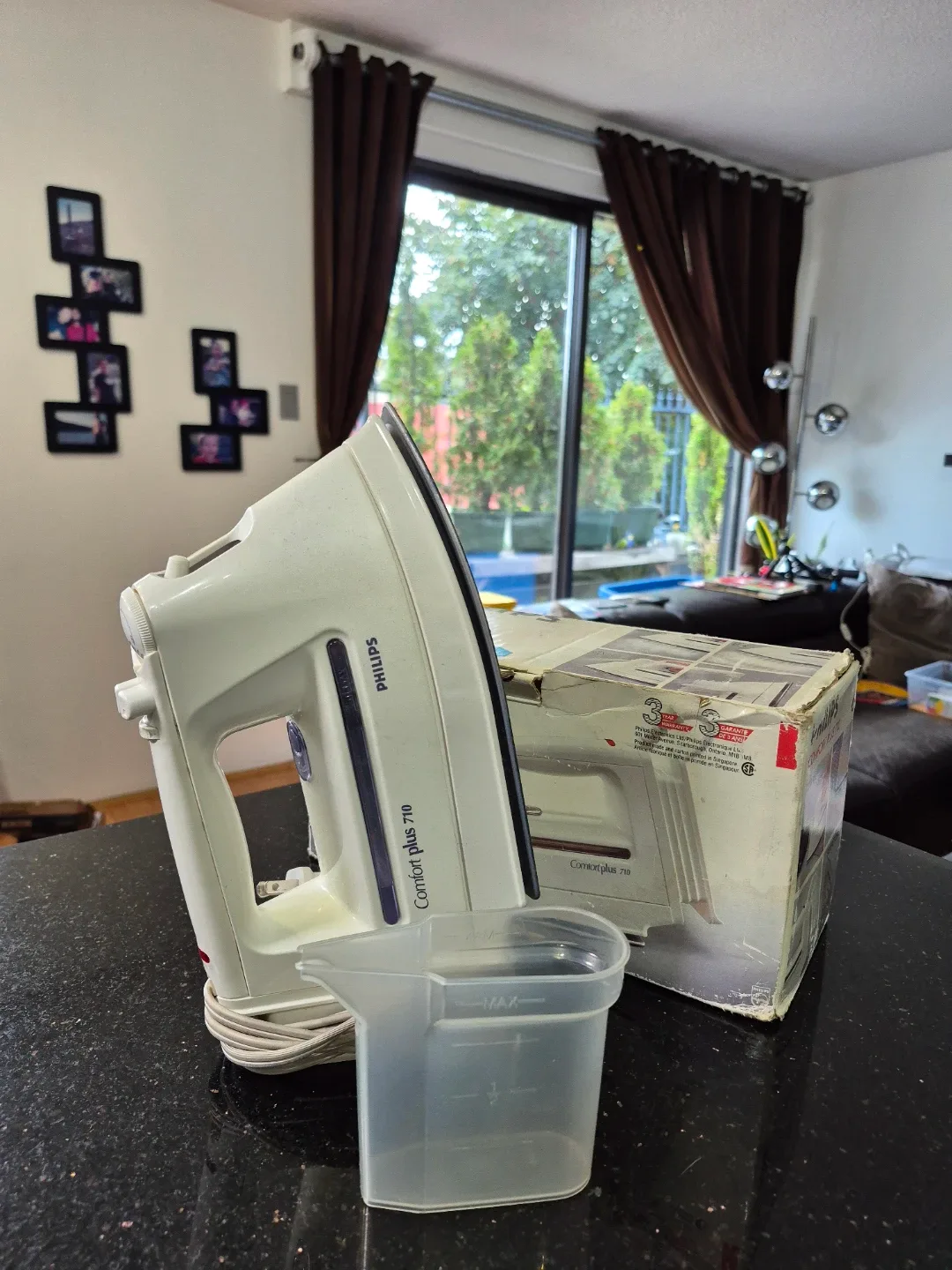 Philips Comfort Plus 710 Iron thumbnail