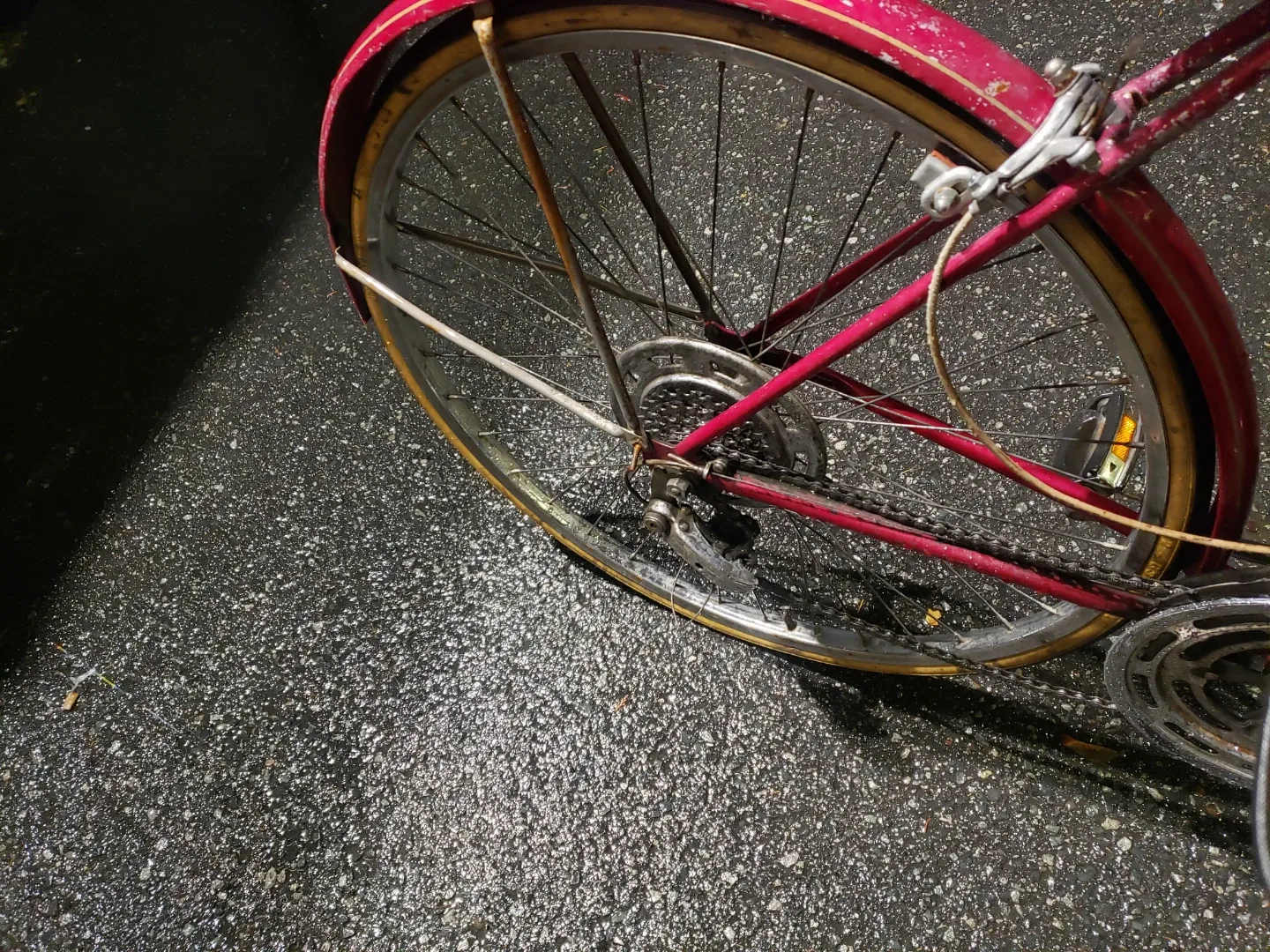 Vintage Suburban Bicycle - Red image indicator(3)