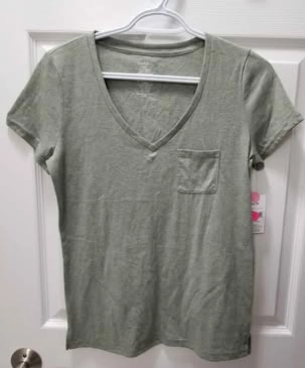 New George XS Green V-Neck Tee