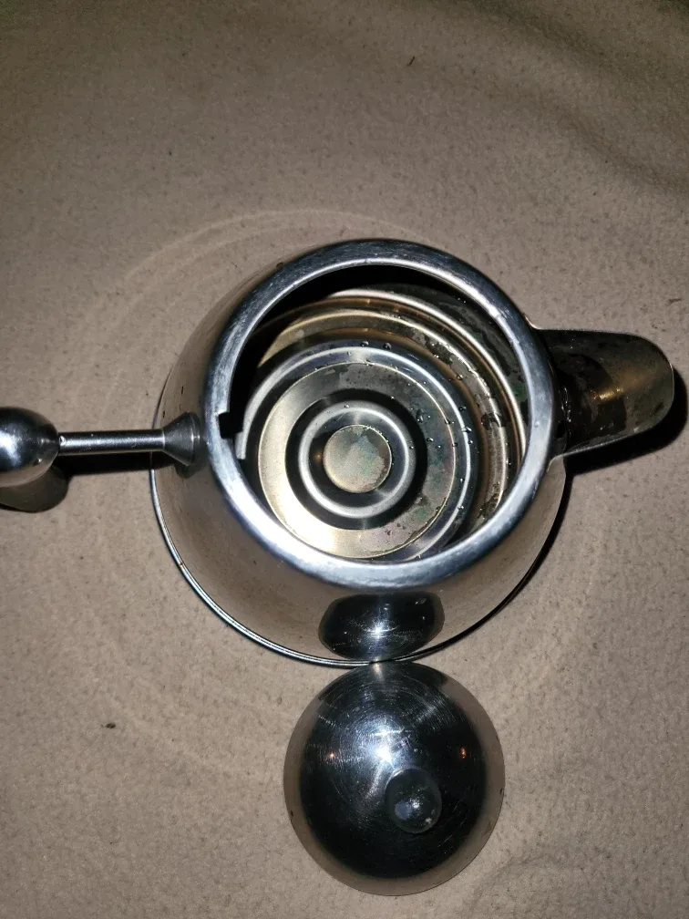 Stainless Steel Teapot with Lid🥕 Freecycle image indicator(2)