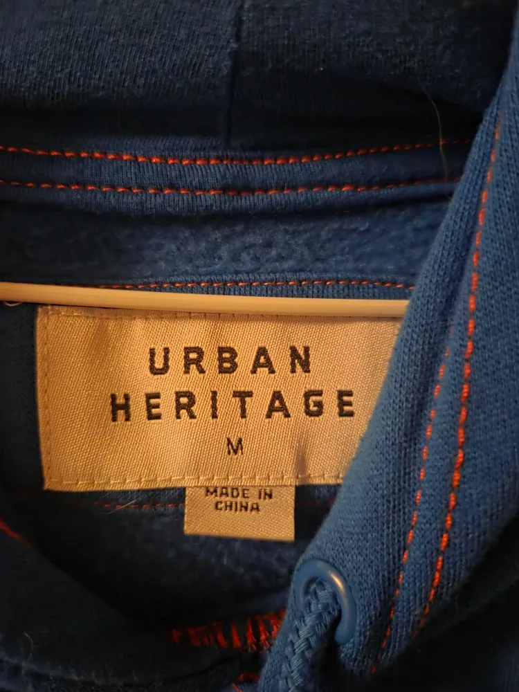 NASA sweater image indicator(5)