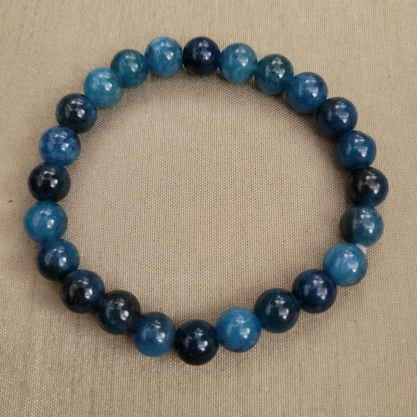 Beautiful Stretch Beaded Bracelet Brand New without Tags image indicator(2)