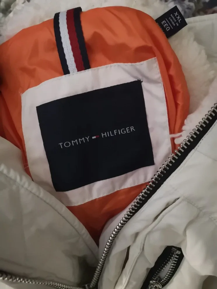 Tommy Hilfiger White Puffer Coat image indicator(4)