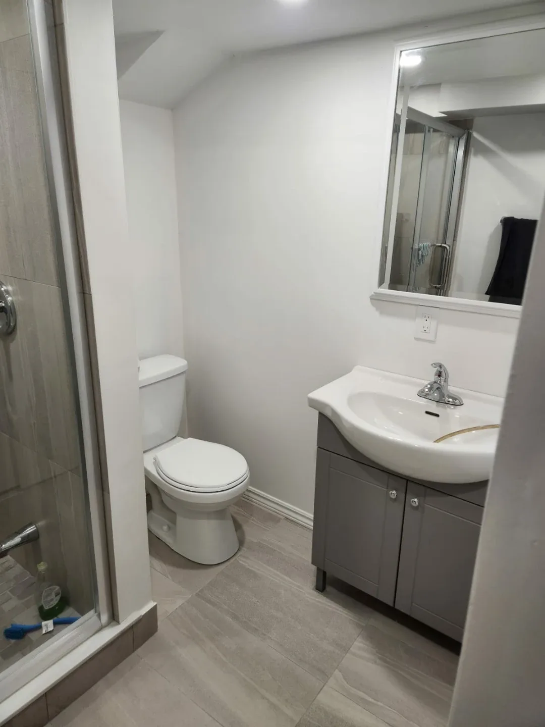 2 bed, 1 bathroom for rent image indicator(8)