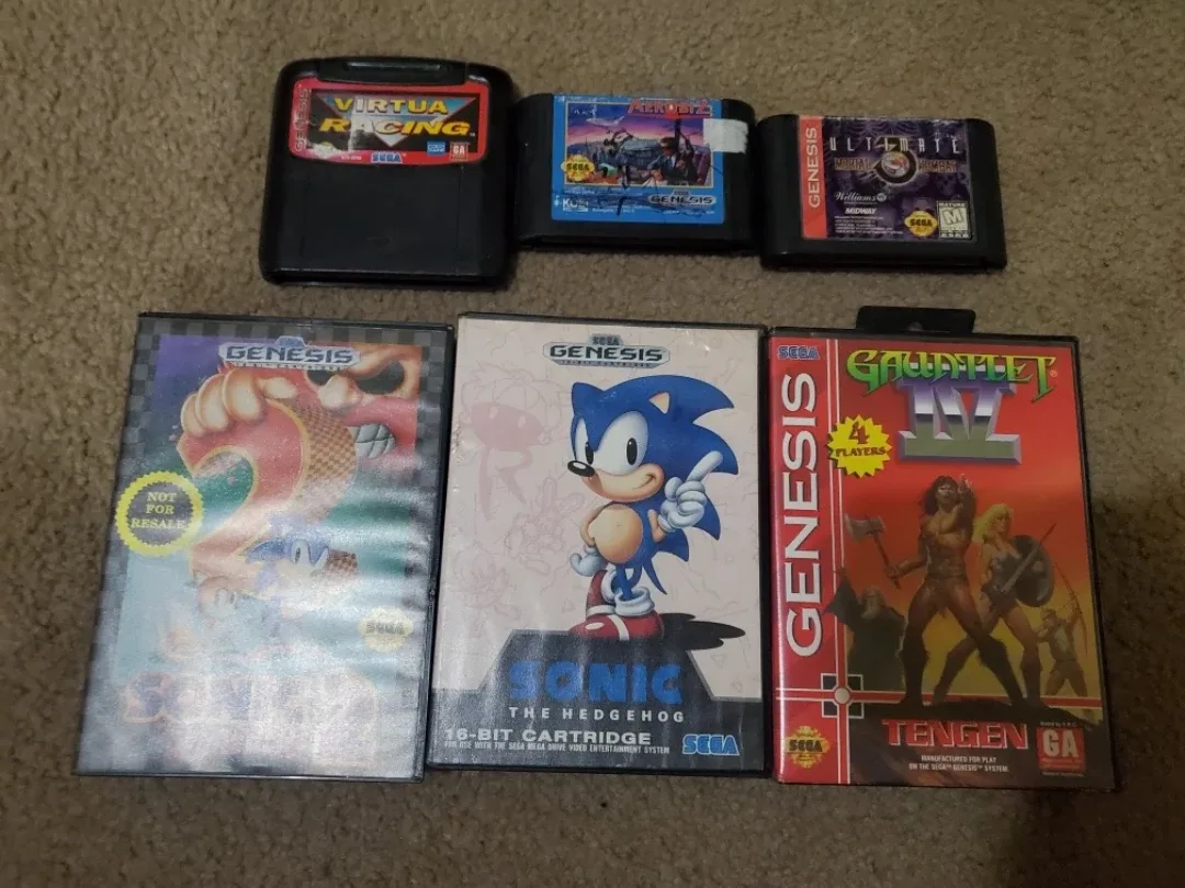 Sega Genesis System Console with Games image indicator(4)