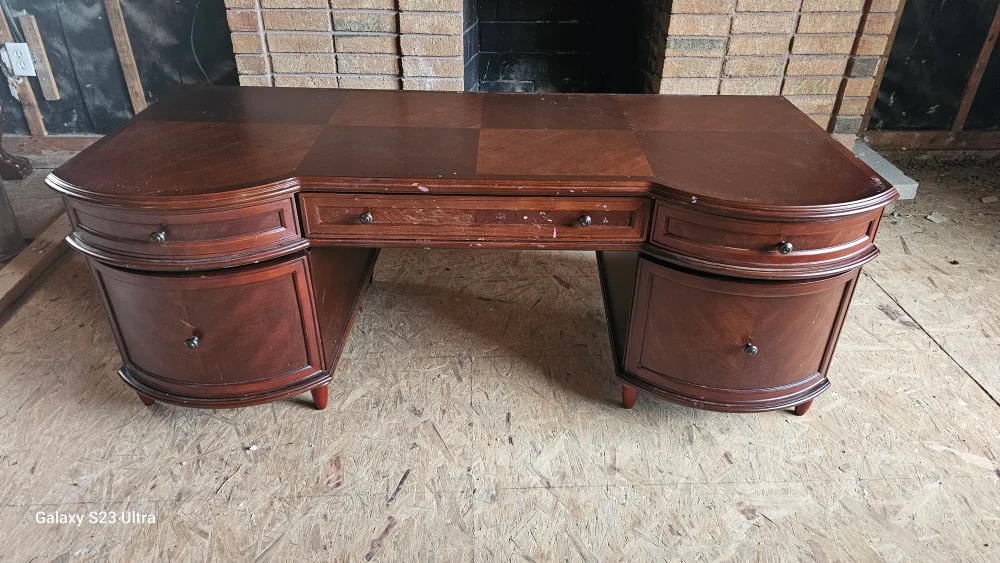 Bombay, Wooden Desk. image indicator(2)