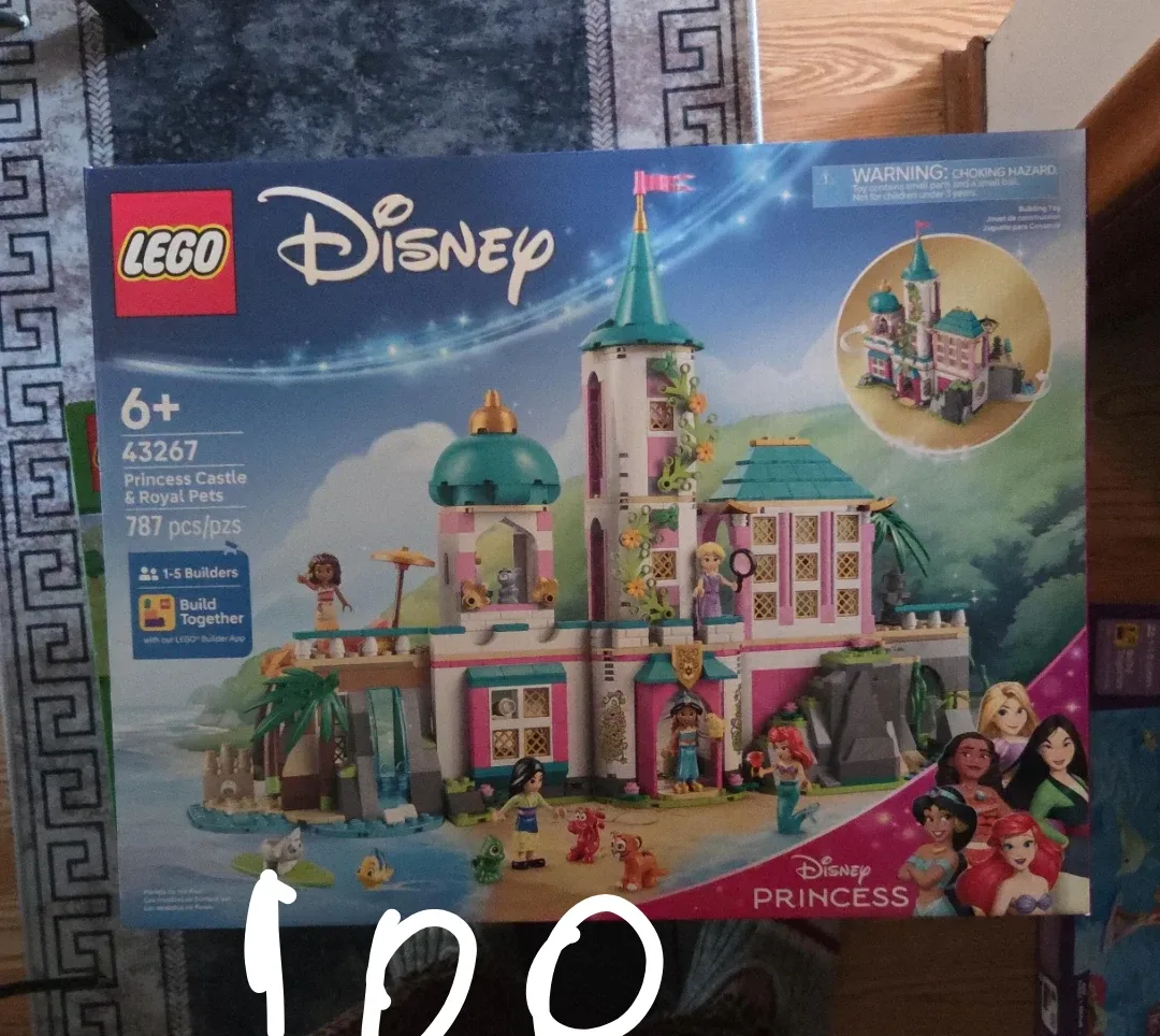 LEGO Disney Princess Castle & Royal Pets (43267)