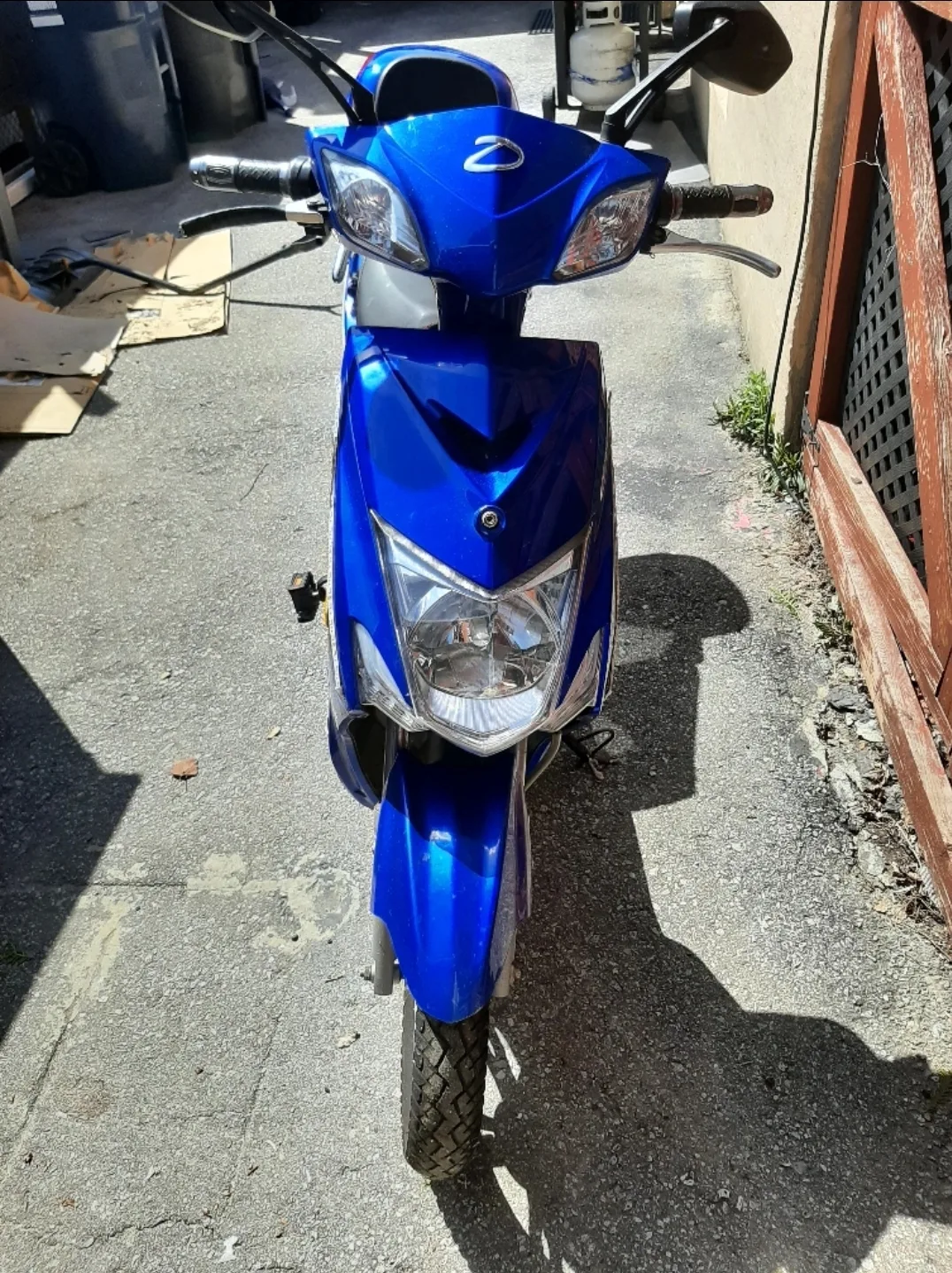 Daymak Chameleon Electric Scooter - Blue