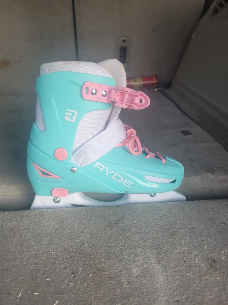 Ryde Ice Skates, Size 3-6 - photo 3