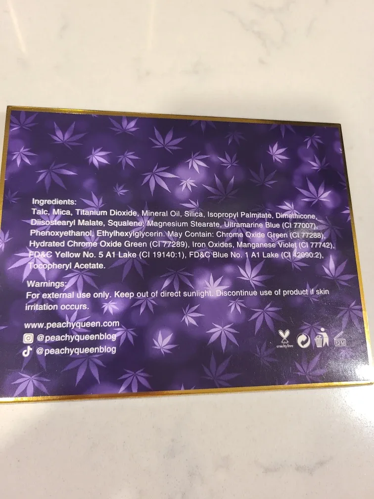 Peachy Queen Cosmetics Purple Haze Eyeshadow Palette image indicator(5)