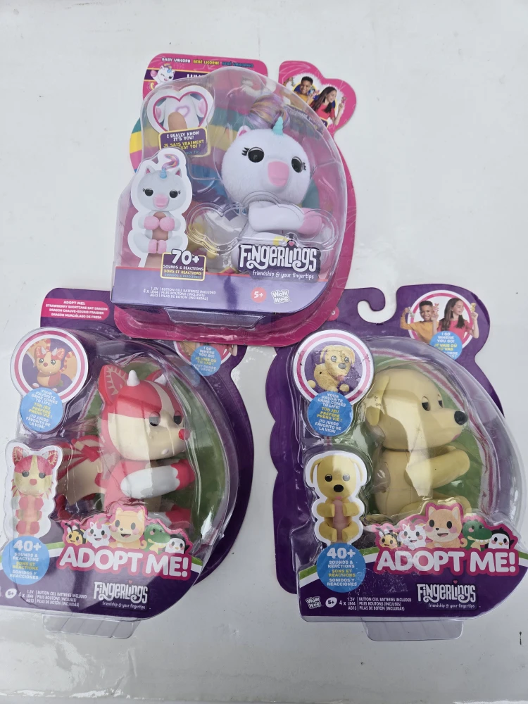 3 brand new fingerlings toys - photo 2