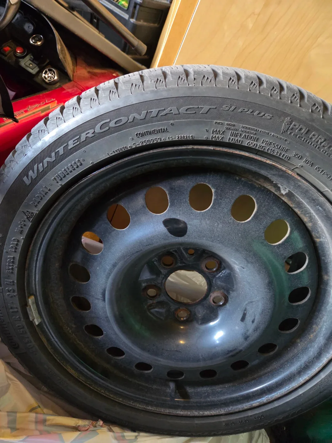 205/50R17 Winter Tires and Wheeles image indicator(7)