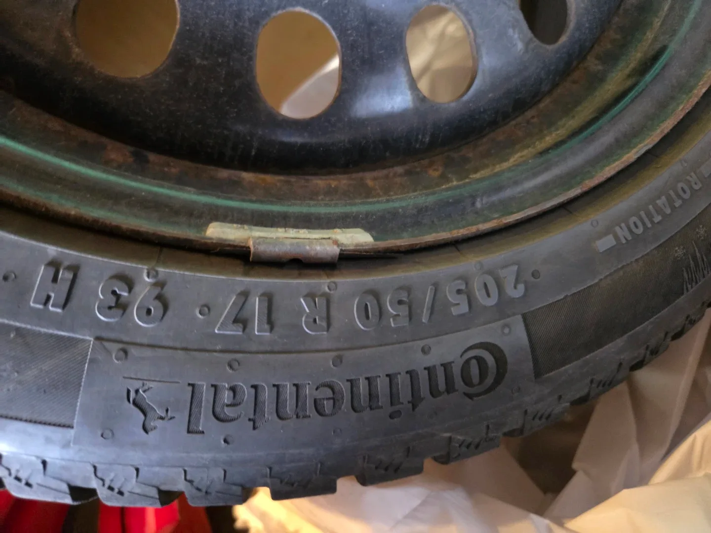 205/50R17 Winter Tires and Wheeles image indicator(8)