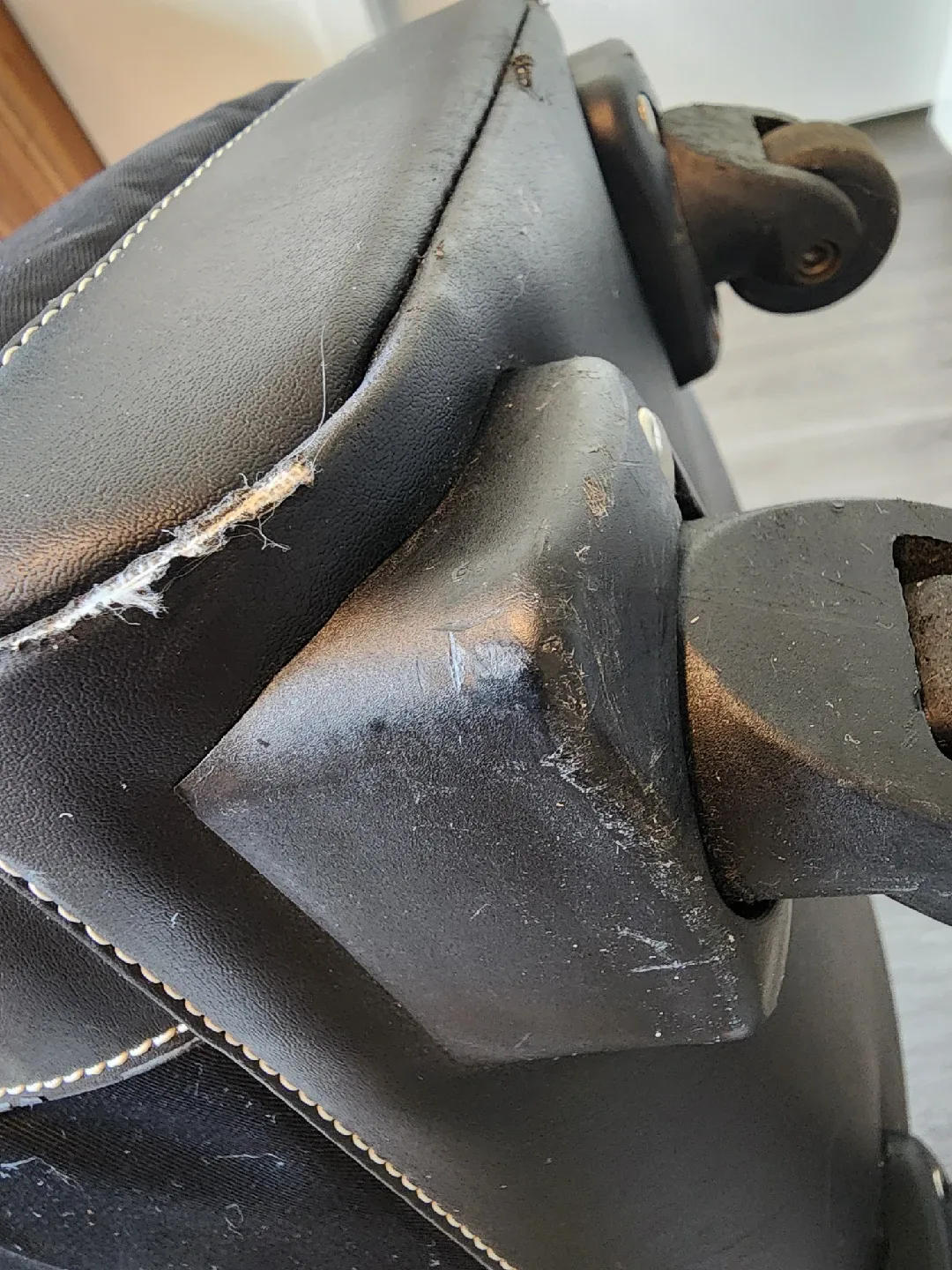 Samsonite Rolling Cosmetic/Tote Bag - Black image indicator(8)