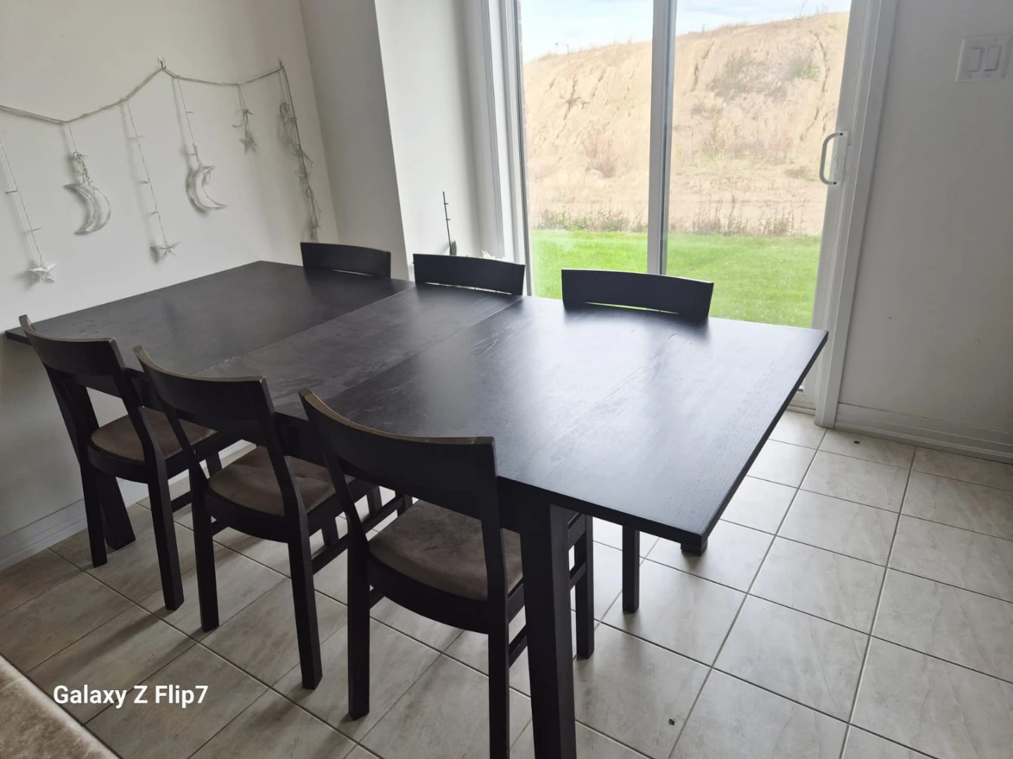 Dining Table (can be a 4,6 or 8 seater) - Dark Wood - photo 3