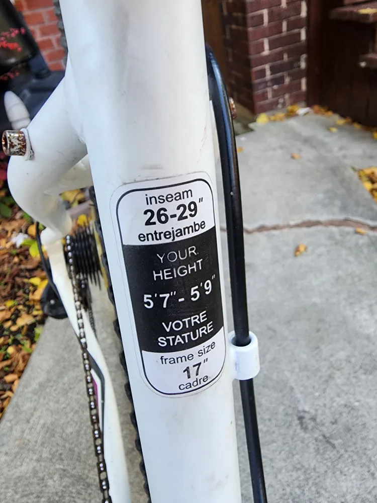 CCM Krossport Bike - 17" Frame image indicator(2)