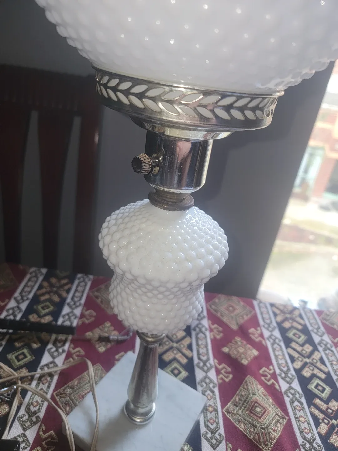 Vintage Hobnail Milk Glass Table Lamp image indicator(4)