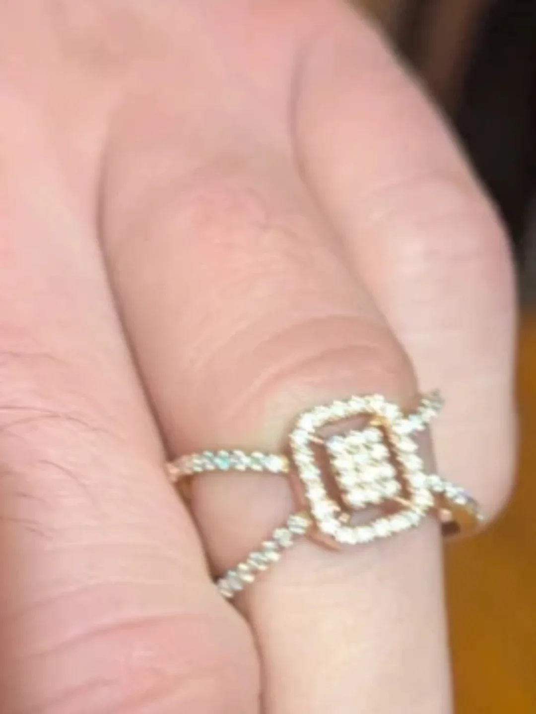 0.8k moisniete 2.97 grams silver ring size 7 thumbnail