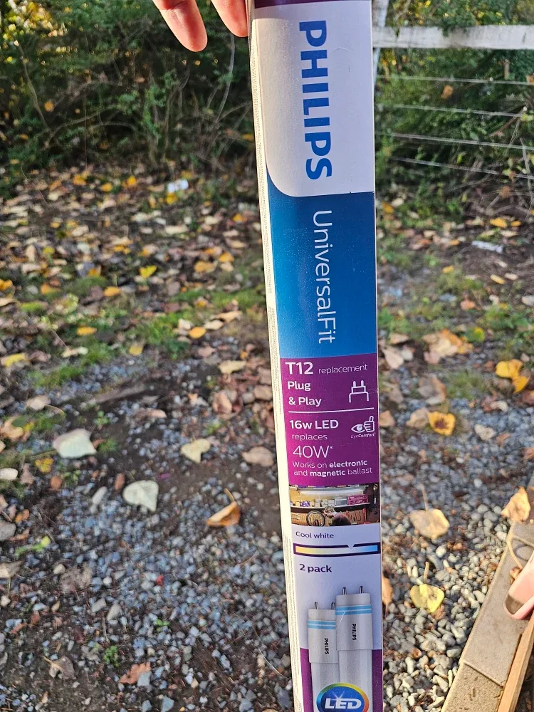 Philips UniversalFit T12 LED Replacement - 2 Pack