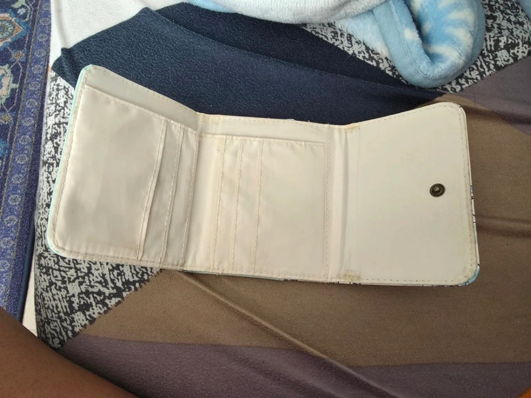 Disney Stitch Wallet - photo 2