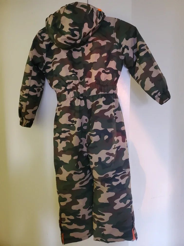 Mountain Warehouse Snowsuit - 5-6 Yrs image indicator(3)