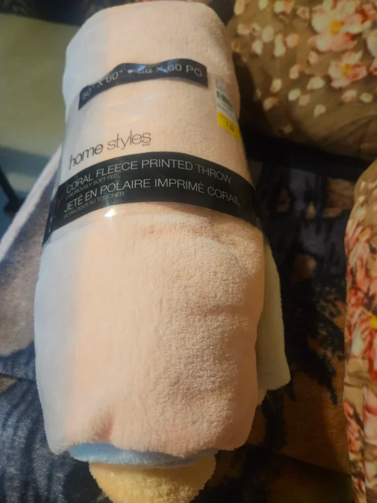 Home Styles Coral Fleece Throw Blanket - 50" x 60"