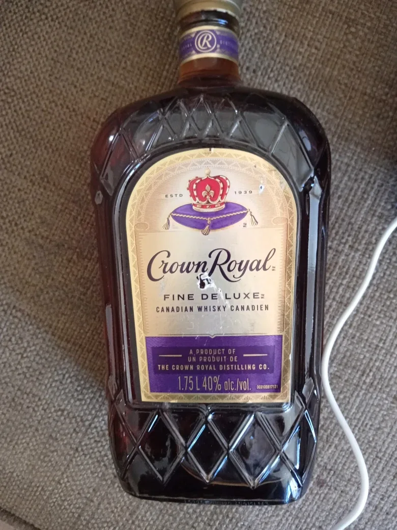 Crown Royal Fine De Luxe 1.75L